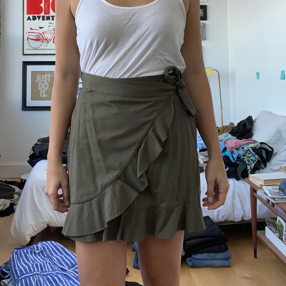Club Monaco wrap mini with ruffle